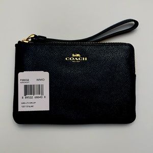 NWT COACH CORNER ZIP WRISTLET IN CROSSGRAIN LEATHER F58032